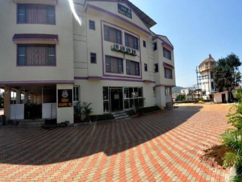 Mountview Resort & Spa Lonavala Exterior photo