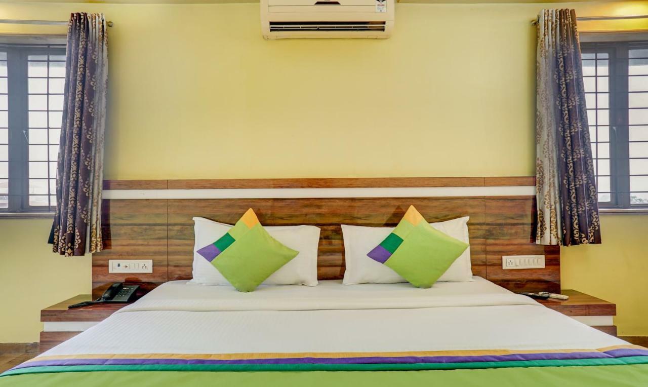 Mountview Resort & Spa Lonavala Exterior photo